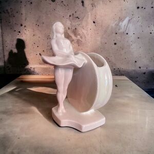 HAEGAR pottery vintage planter, ballerina, pale pink, some fading but no chips